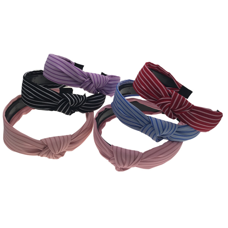 Venta caliente tela ancha anudada punto a cuadros diadema cabeza hebilla dos yuanes tienda accesorios para el cabello accesorios para la cabeza puesto de suministro