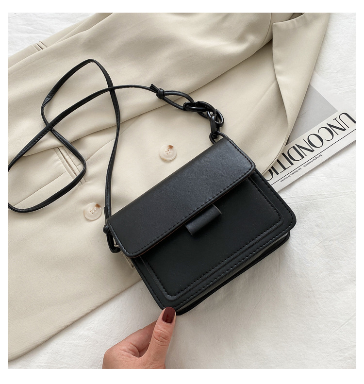 Women's Small Pu Leather Solid Color Streetwear Square Flip Cover Crossbody Bag display picture 4