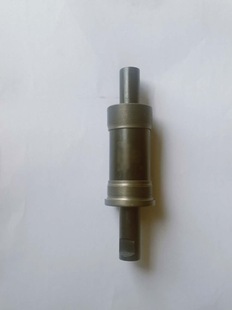 Mountain bike with pin integrated seal/closed bearing central shaft five-way 68mm tooth disc central shaft riding accessories