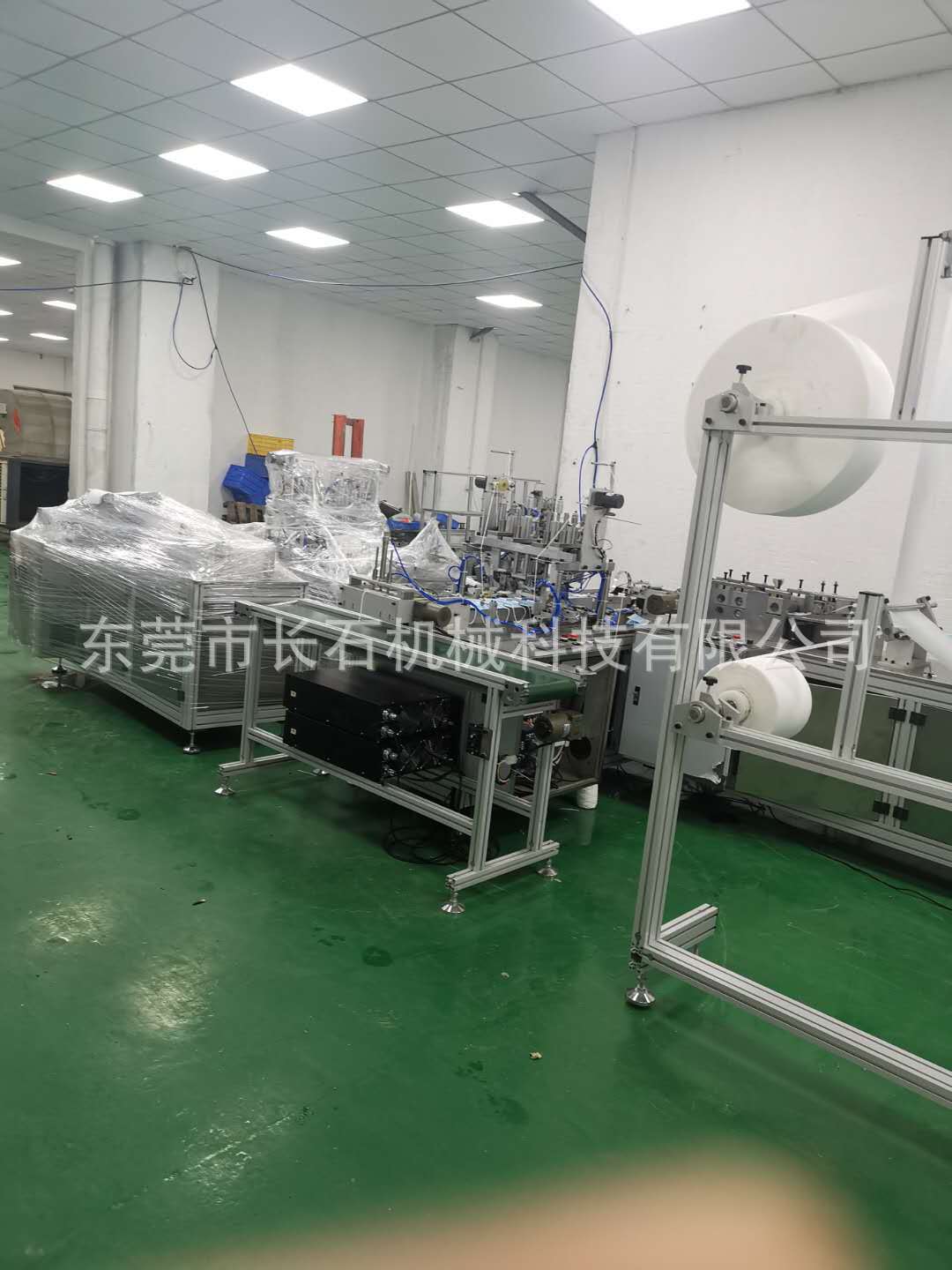 厂家直销，现货供应全自动 防护口罩设备 一拖一口罩机