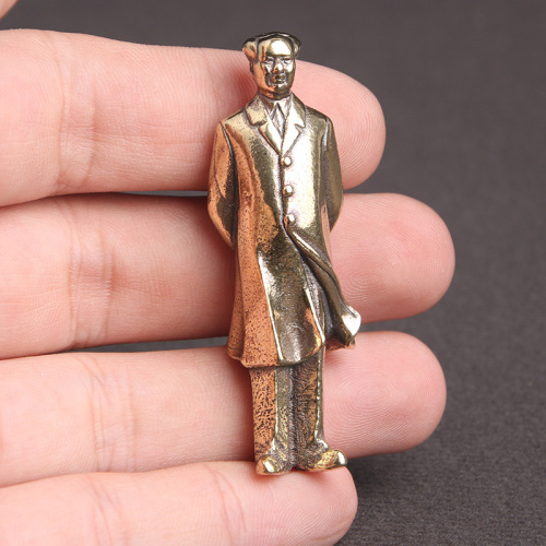 Solid brass old great man Mao Zedong bronze statue desktop ornaments to commemorate Chairman Mao's collection of handicrafts small bronzeware