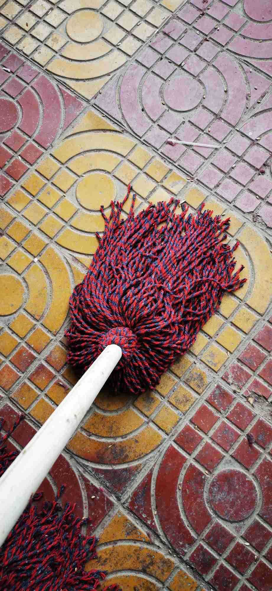 廠家批發，圓頭木把木杆墩布棉線吸水拖把（總長1.4米左右）老式