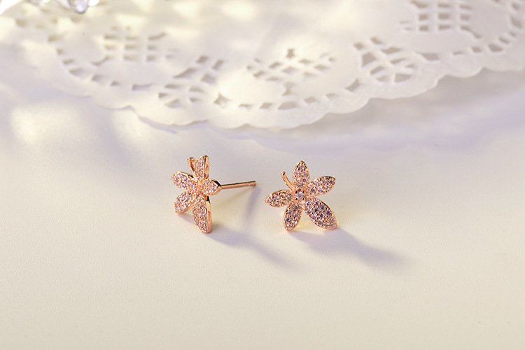 Fashion Leaf Copper Plating Zircon Ear Studs 1 Pair