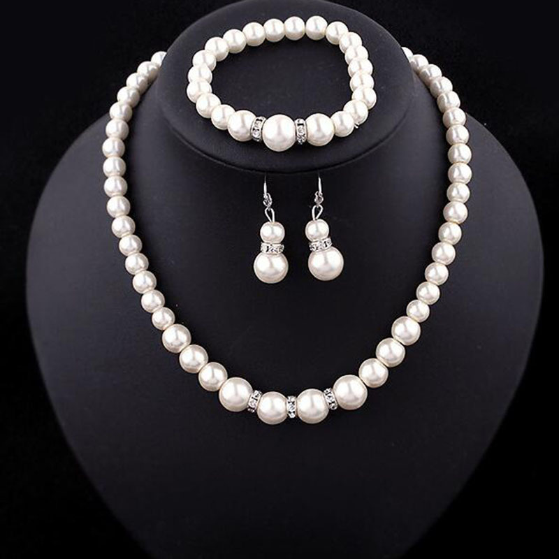 Pearl Necklace Earrings Bracelet suit Three-piece Suite Europe and America Cross border personality Pearl clavicle Necklace Jewelry Set