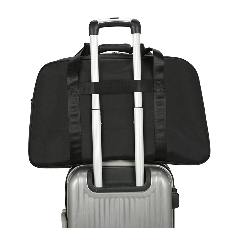 Moda simple gran capacidad bolsa de fitness 2020 nuevo estilo coreano de moda impermeable resistente al desgaste de nylon bolsa de deportes fábrica al por mayor