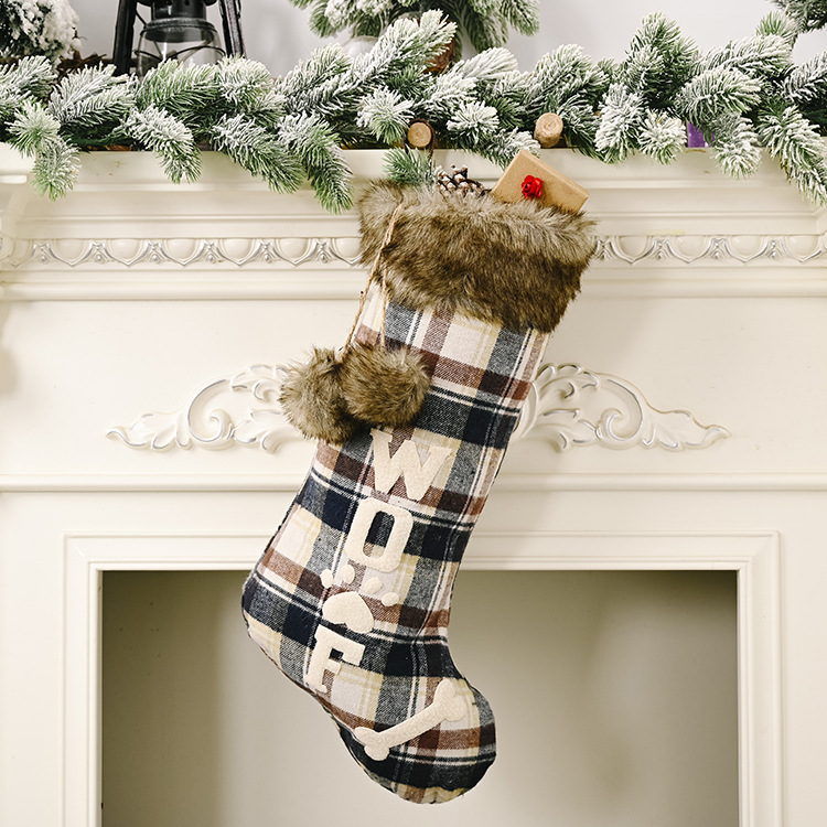 Christmas Decorations Plaid Cloth Dog Bone Christmas Socks display picture 1