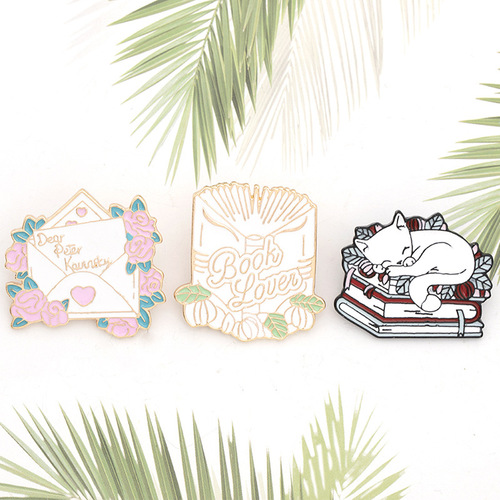 Wish hot-selling new European and American cartoon cute cat napping sleeping cat brooch student denim bag badge accessories