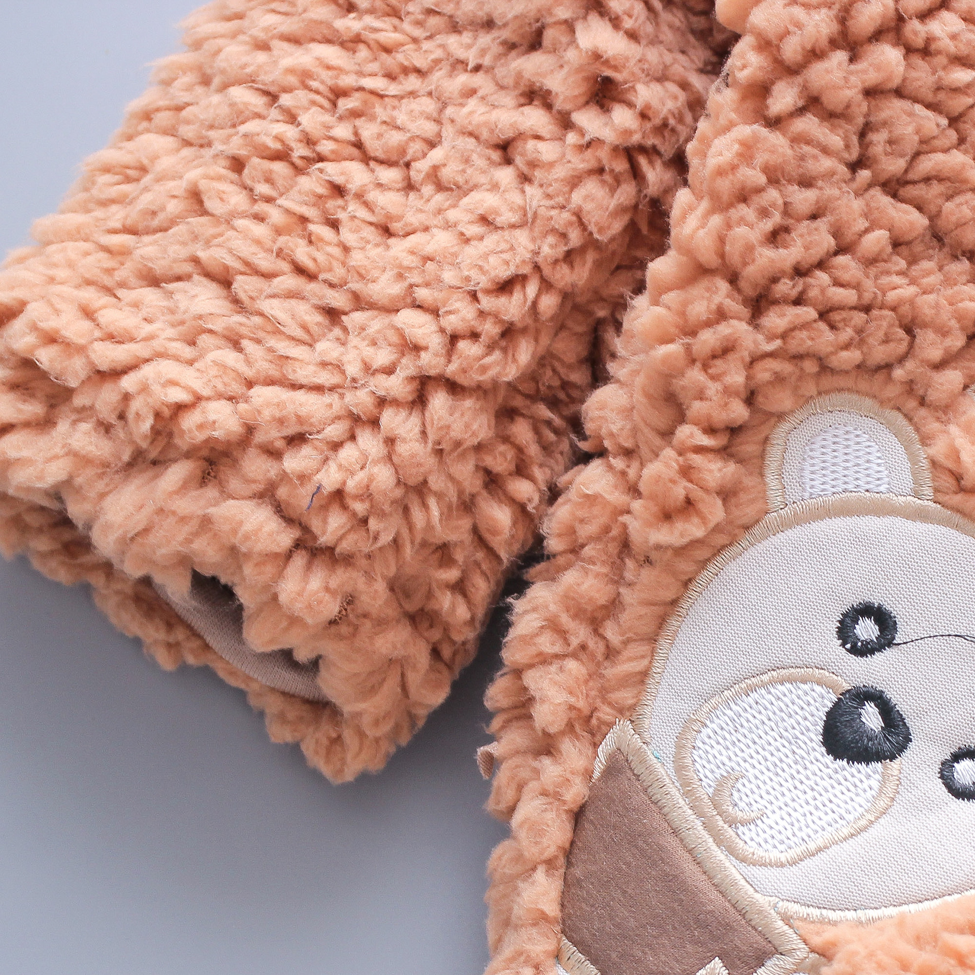 Baby and toddler jumpsuit winter 2024 children's clothing new lamb fur cartoon teddy bear embroidery thick hooded_voghion.com