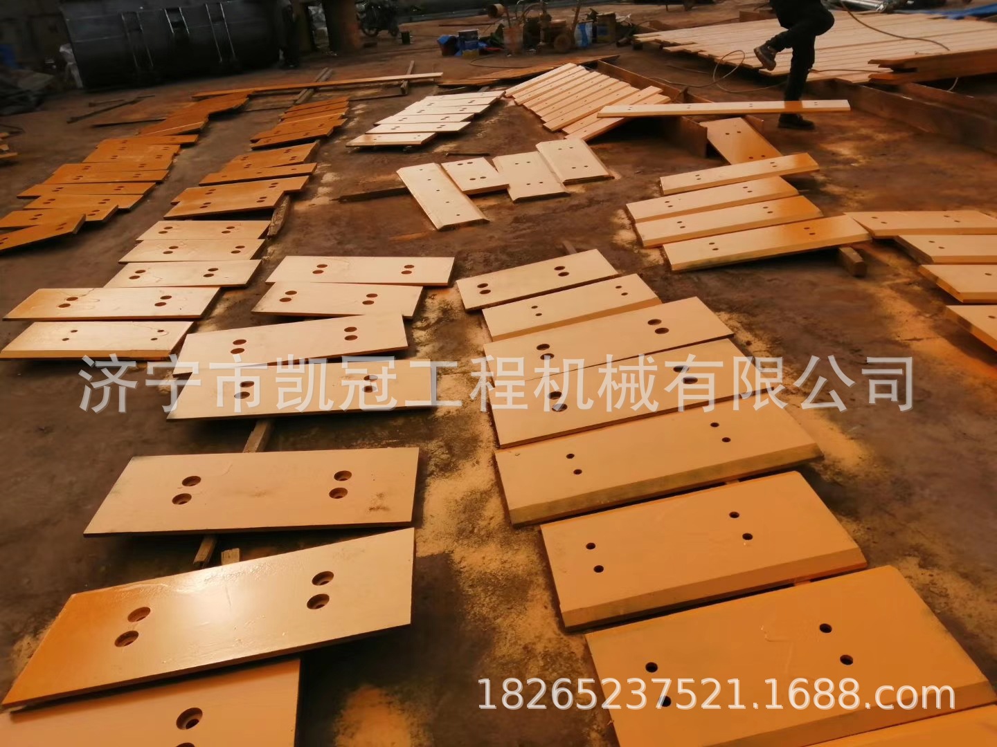 销售装载机斗齿LG863 LG933 LG843铲斗铲车铲板前车架平衡梁