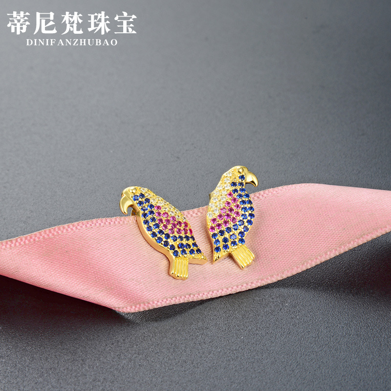 Chapado en oro a todo color diamante s925 pendientes de plata dulce fresco Mori ins pendientes fuente fábrica al por mayor