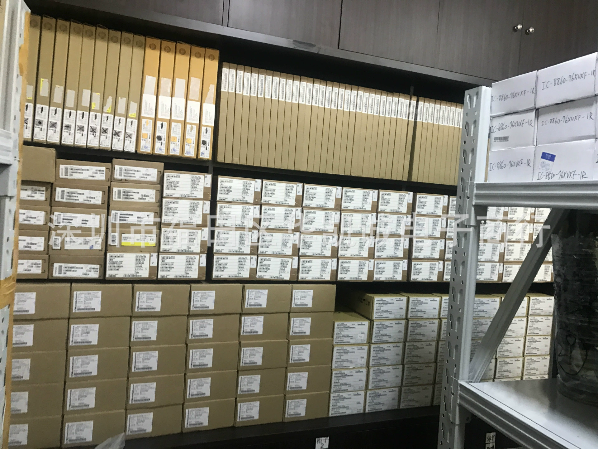 [AT93C66B-SSHM-T 93C66 SOP-8 存储器 原装正品  可直拍]