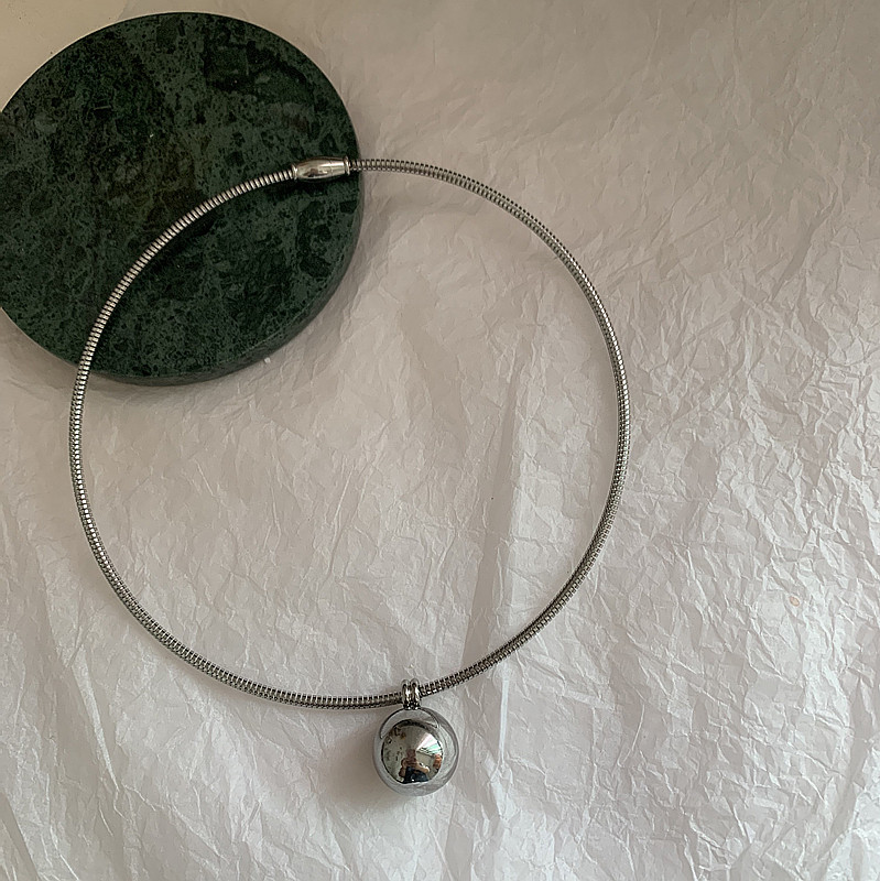 Titanium Steel Ball Necklace display picture 3