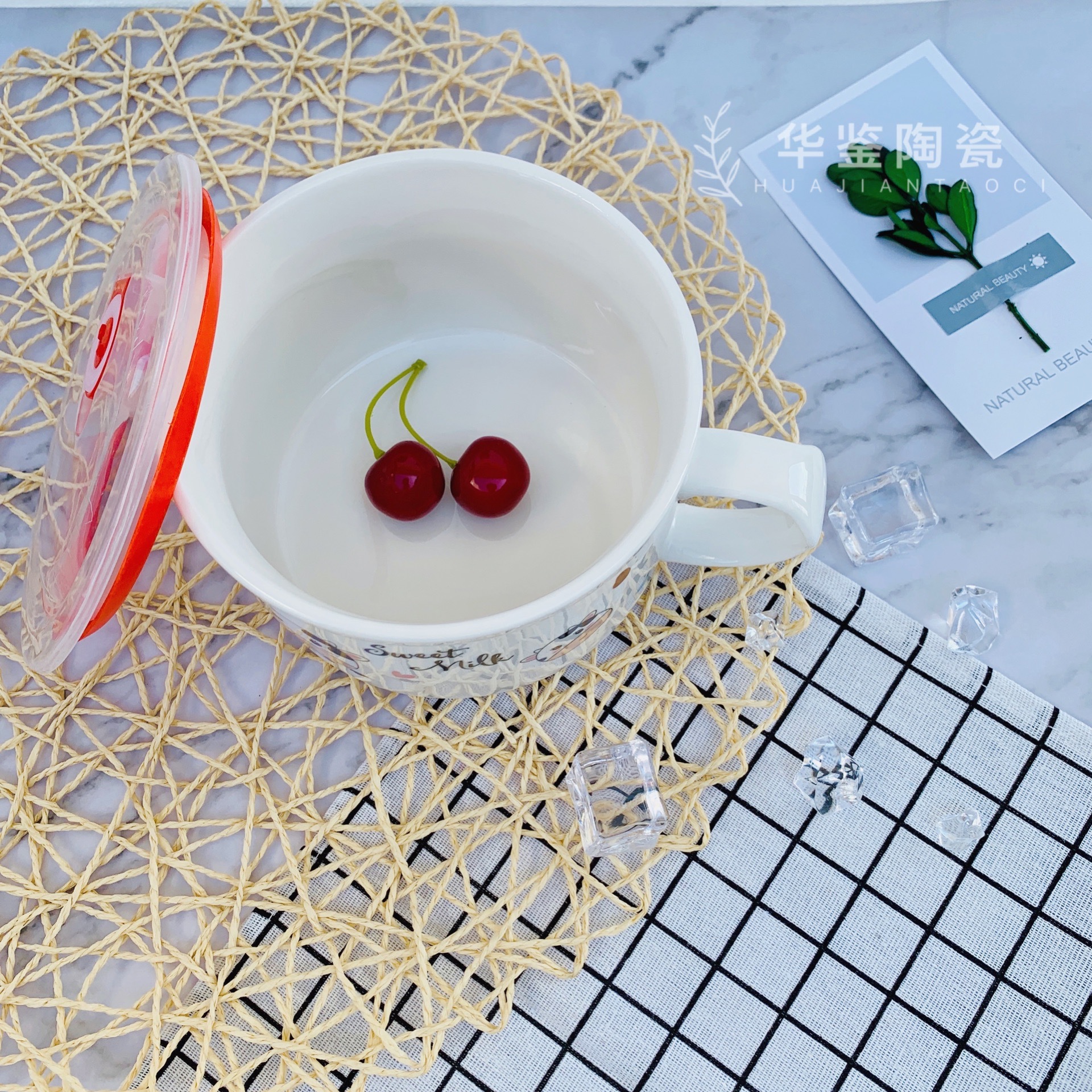 Tazón de cerámica personalizado de estilo japonés con asa, tazón para fideos instantáneos con tapa, lonchera para sopa de fideos, tazón para conservar alimentos frescos, estilo nórdico para uso doméstico.