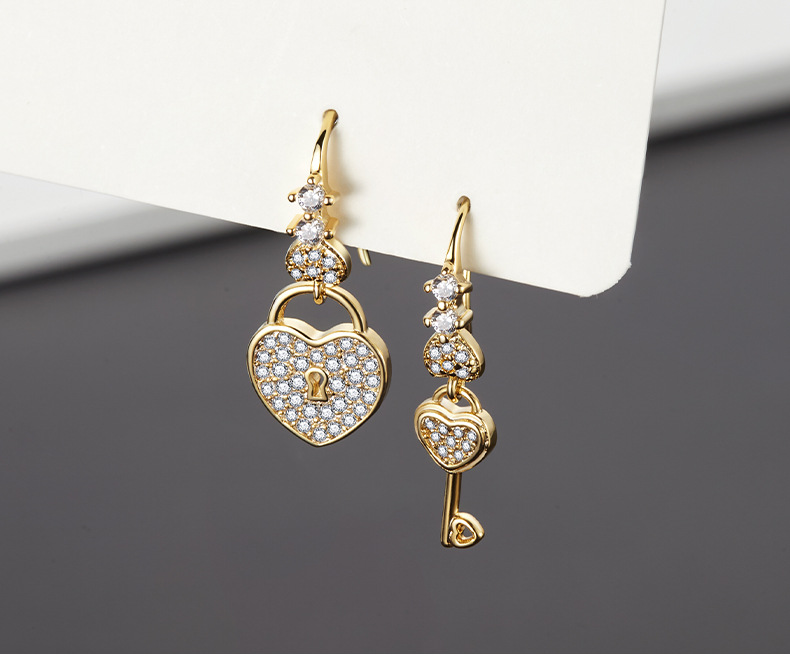 Wholesale Jewelry Heart Key Pendant Copper Inlaid Zircon Asymmetrical Earrings Nihaojewelry display picture 1