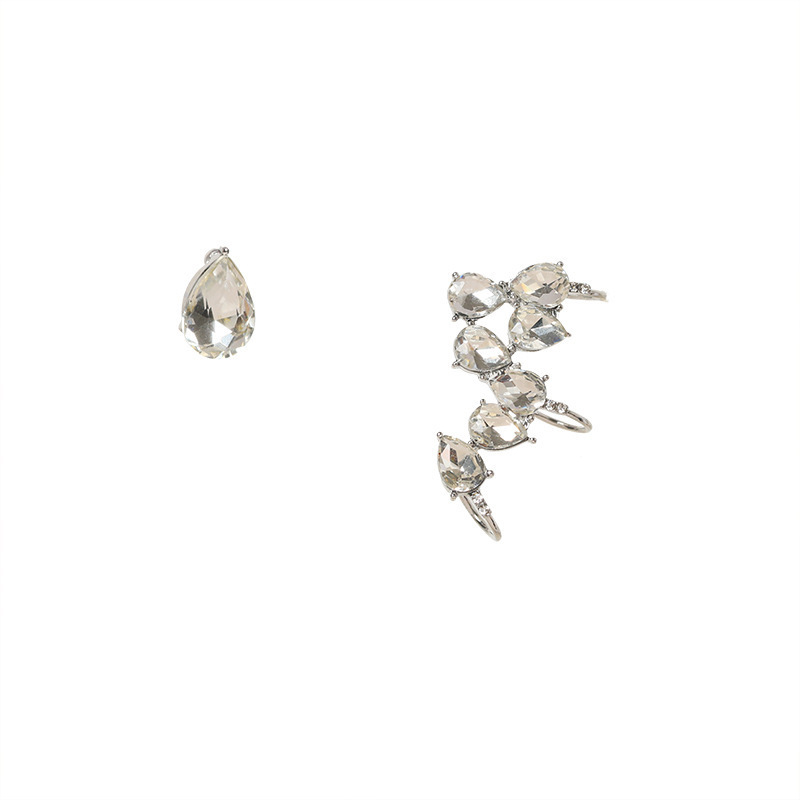 Korea Asymmetric Rhinestone Zircon Ear Bone Clip  Ear Stud Asymmetric Earrings Wholesale Nihaojewelry display picture 6