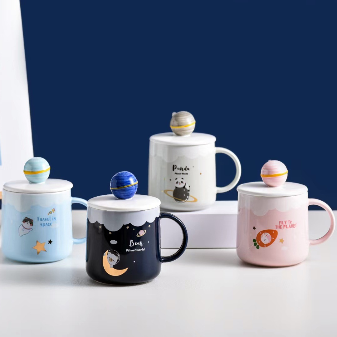 Personalidad creativa taza de color caramelo tridimensional taza de regalo con tapa cuchara Oficina taza de café de dibujos animados taza de agua
