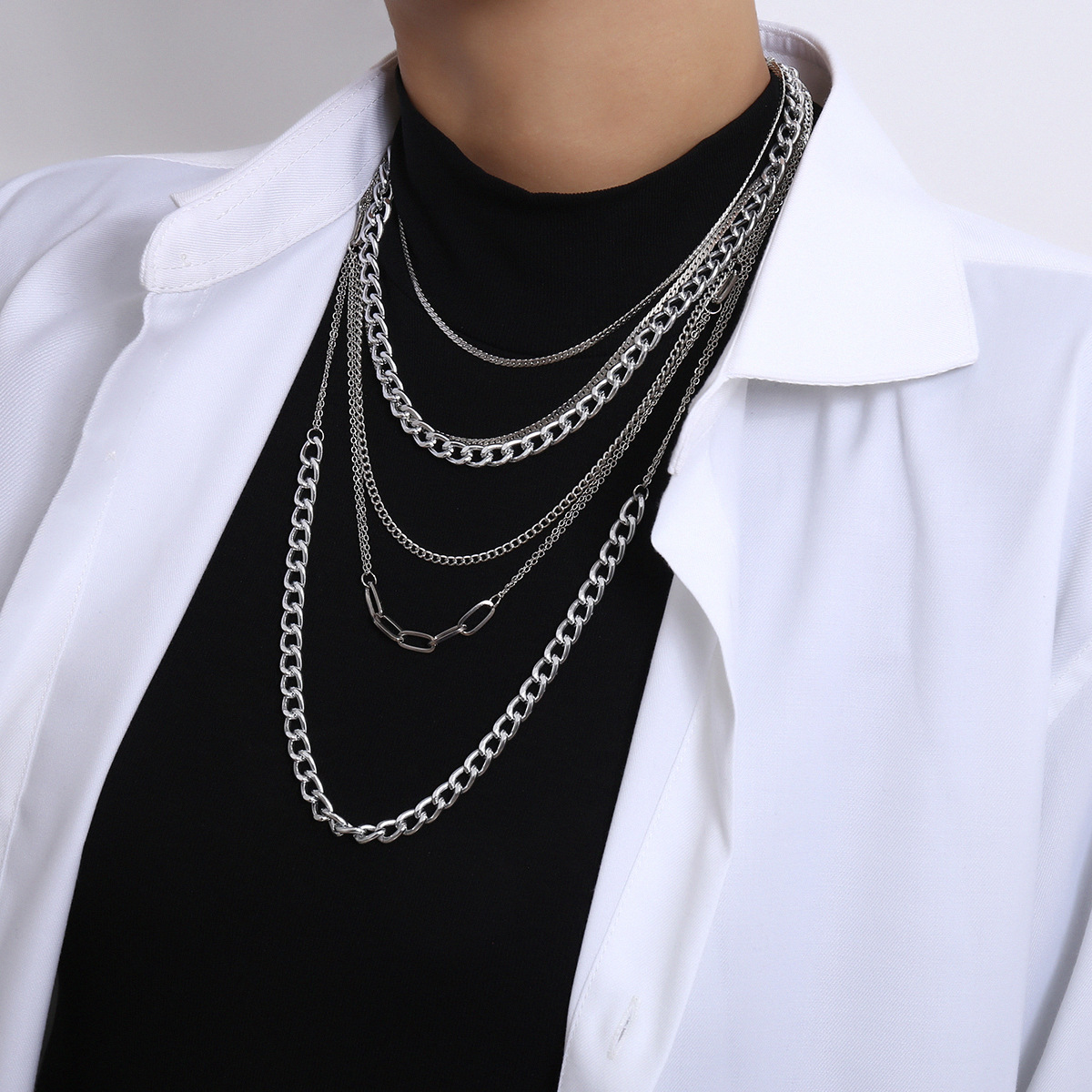 Punk Metal Hip-hop Suit Accessories Female Simple Mix And Match Cross Chain Geometric Necklace display picture 10