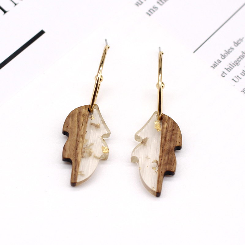 Fashion Jewelry Simple Wood Earrings Leaves Wood Resin Earrings Ear Hook Foreign Trade Gold Foil Frosty Earrings display picture 5