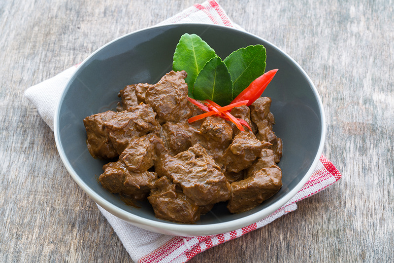 慢慢体会香料浸入食材的味道:仁当牛肉Beef Rendang