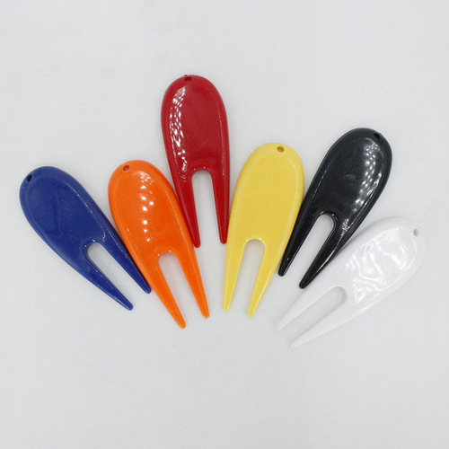 Factory direct selling golf supplies green fork golf fork colorful plastic green repair fork cross-border hot sale