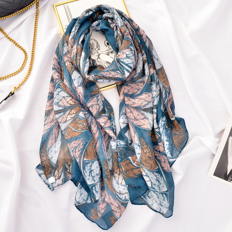 春夏季薄款棉麻印花清新素雅花朵围巾出游度假披肩沙滩丝巾搭配女|ms