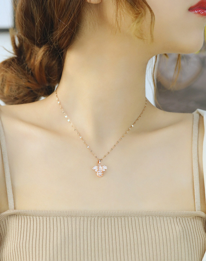 Colgante De Diamante Con Incrustaciones De Abeja Pequeña Creativa, Collar De Todo Fósforo Para Mujer display picture 9