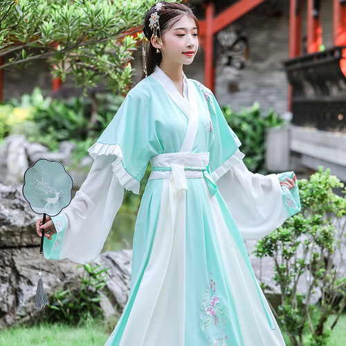 three piece suit of Han dynasty women Jin Dynasty embroidery with crisscross collar and waist length Ru skirt