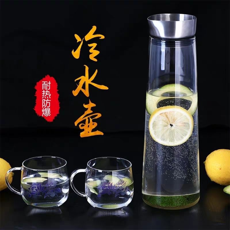 Capacious glass teapot for home use