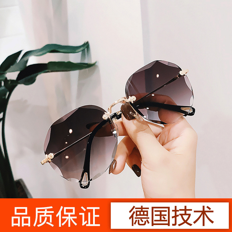 Europe and America Trimming new pattern Frameless Sunglasses personality Retro Star models Yurt Sunglasses glasses wholesale