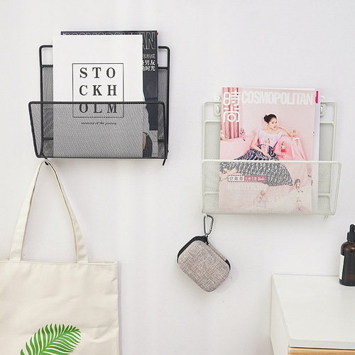 Nordic ins iron wall hanging wall bookshelf storage rack wall magazine rack simple living room book rack