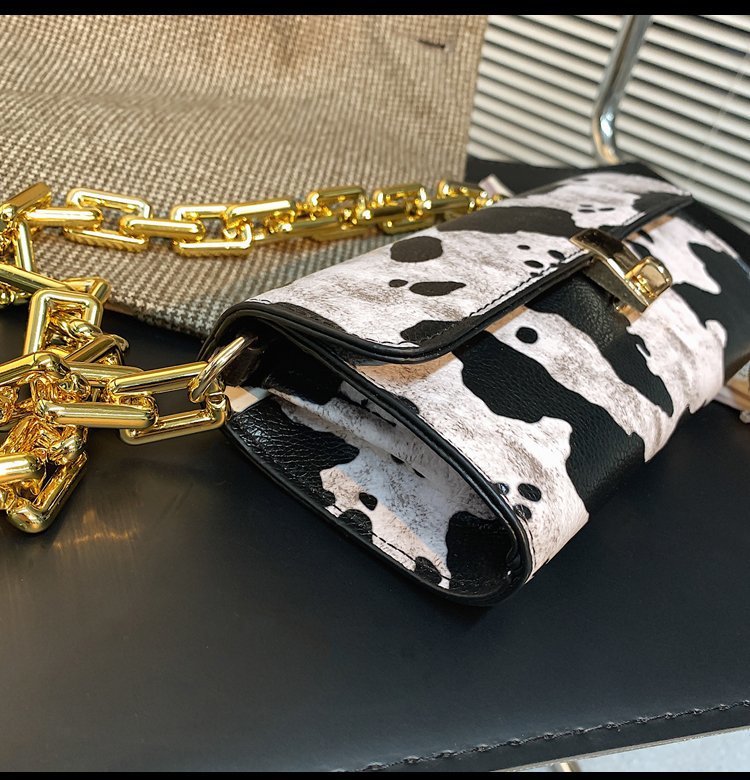 Fashion Leopard Print Chain Armpit Bag display picture 10