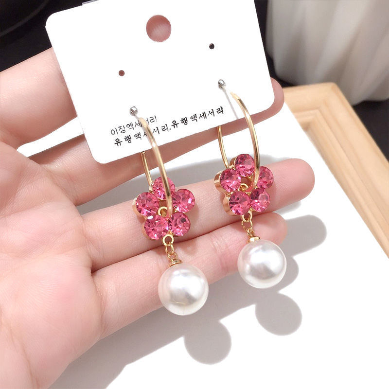 Heart Metal Zircon Earrings display picture 7