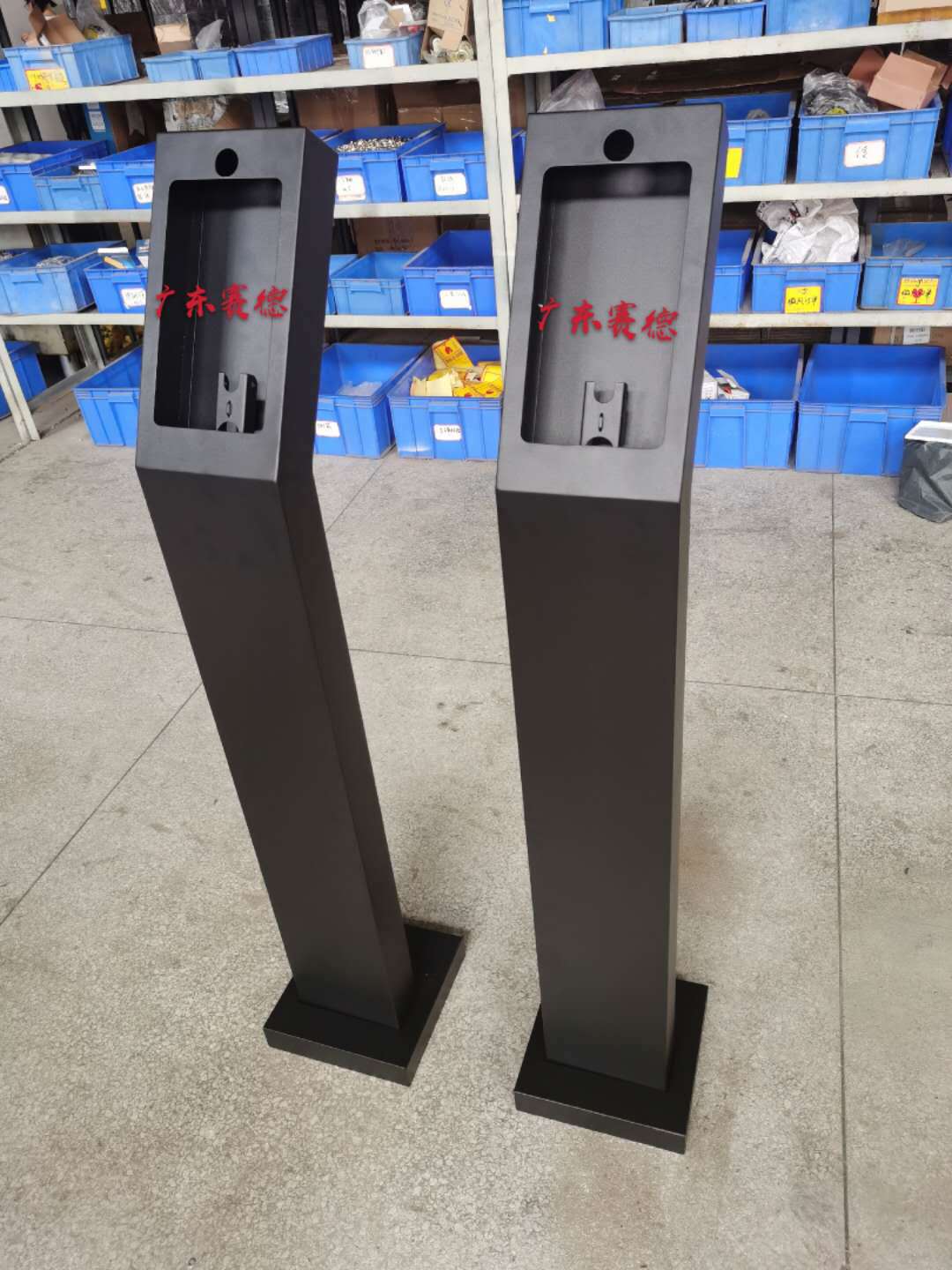 7寸动态人脸识别一体机活体外壳测温面板口罩检测落地支架