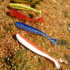Two-color T tail soft bait soft worm 5.5CM/7CM tilted mouth bass and mandarin fish designed to kill fake bait Luya bait