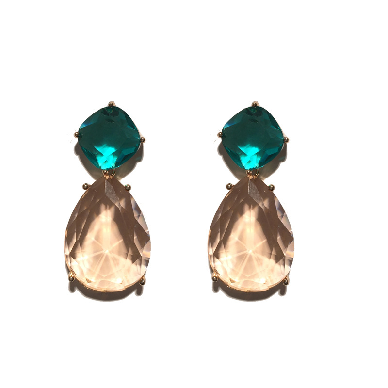 Green Water Drop Earrings Female S925 Silver Pin Champagne Vintage Earrings display picture 7