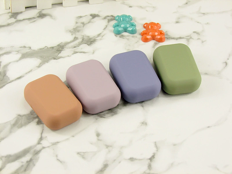 Invisible glasses, glossy box, simple and elegant design