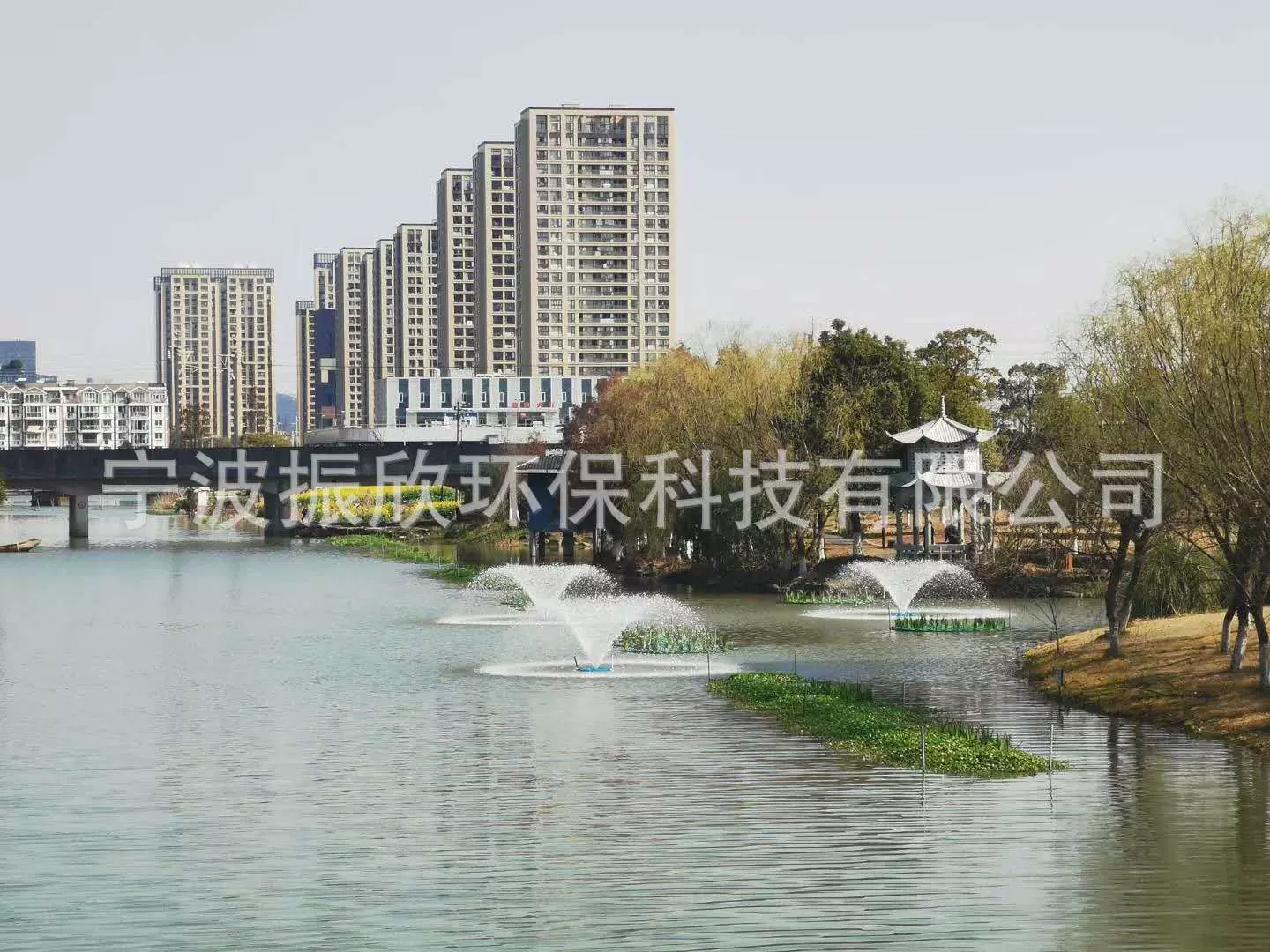 不锈钢曝气增氧机 厂家直销提水式喷泉曝气设备 浮水曝气机