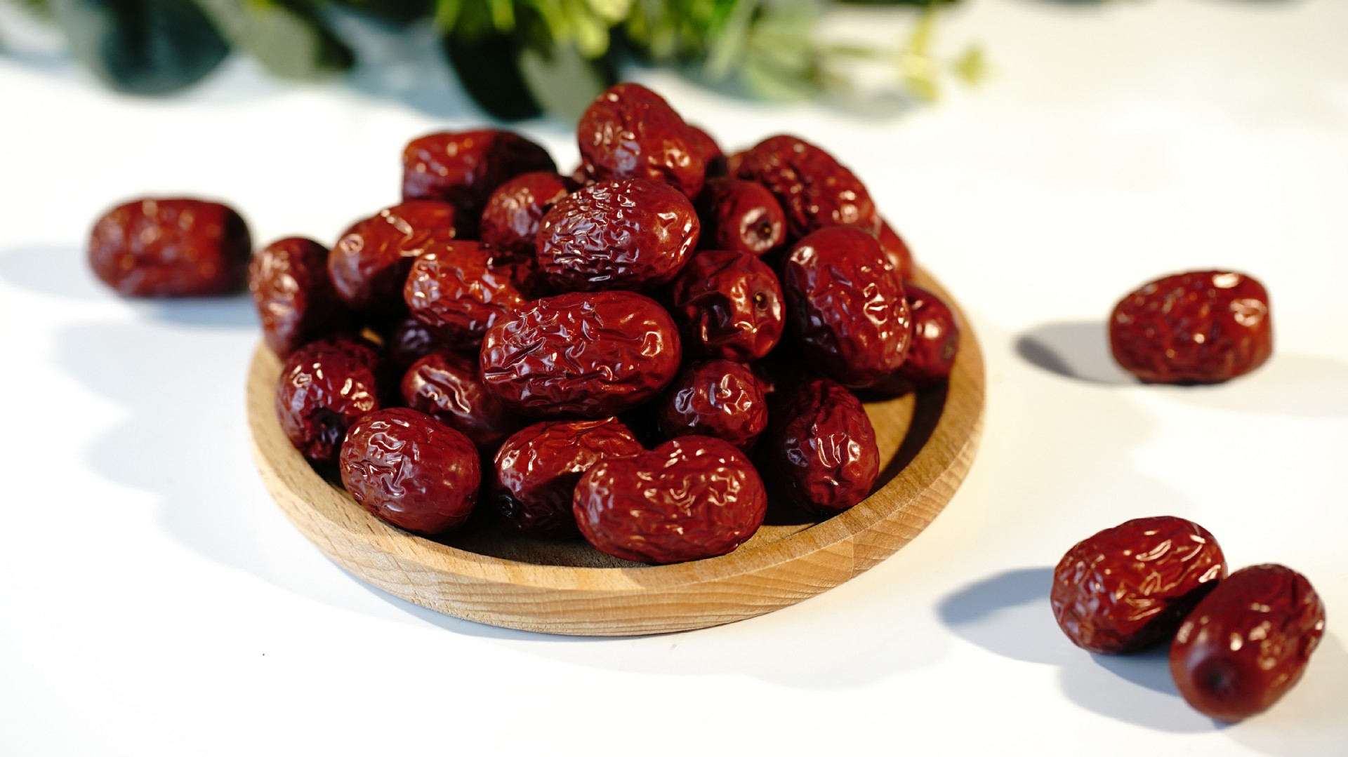 Ruoqiang Red Dates (Ziziphus jujuba) — Xinjiang Dried Jujube for Soup, Congee & Tea quality and texture