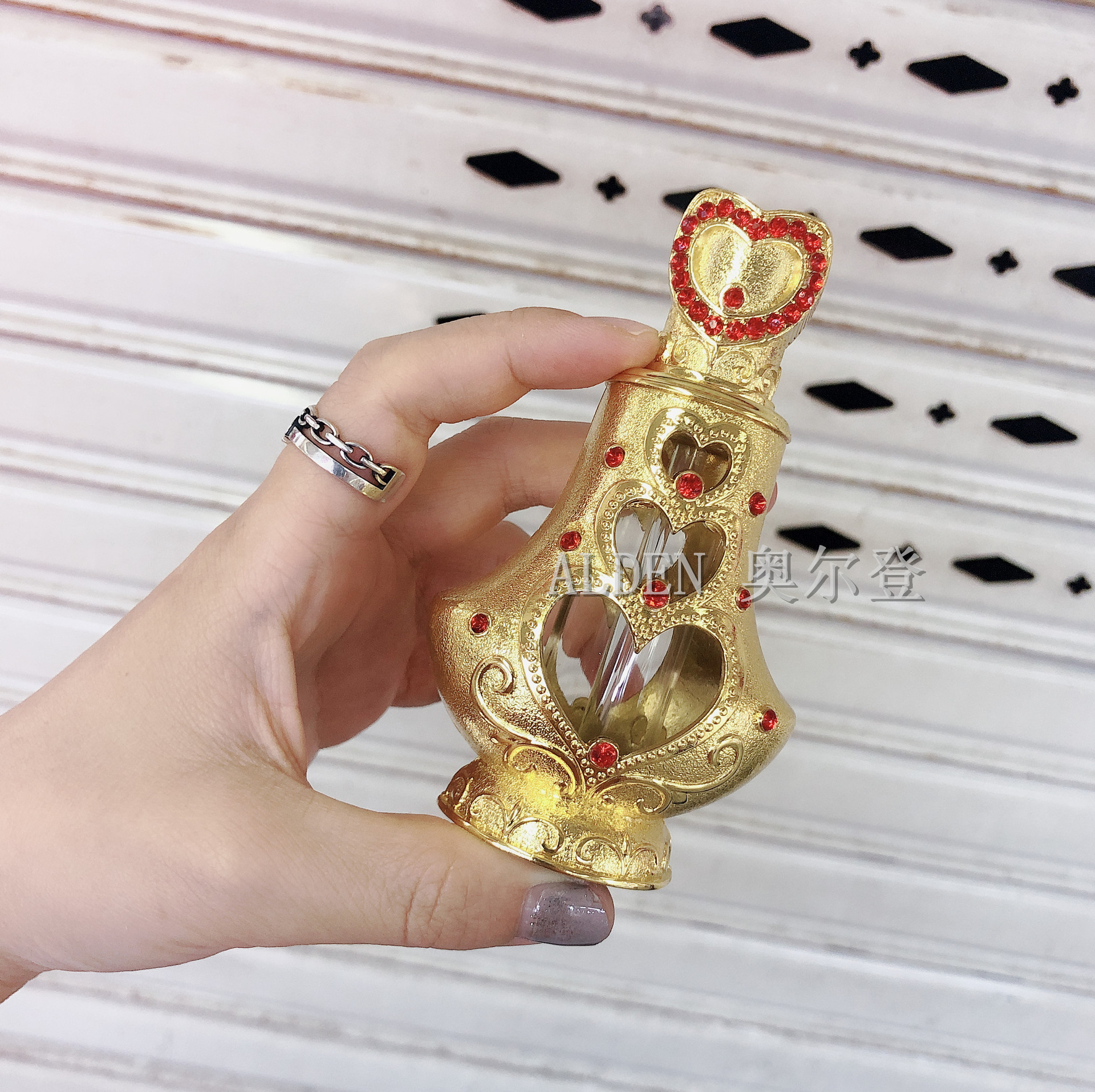 Middle East Dubai diamond-encrusted essential oil bottle straight tube sub-bottle love perfume empty bottle detail image 1