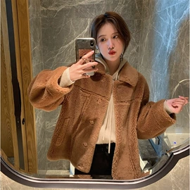 皮草;女式皮衣;半身裙