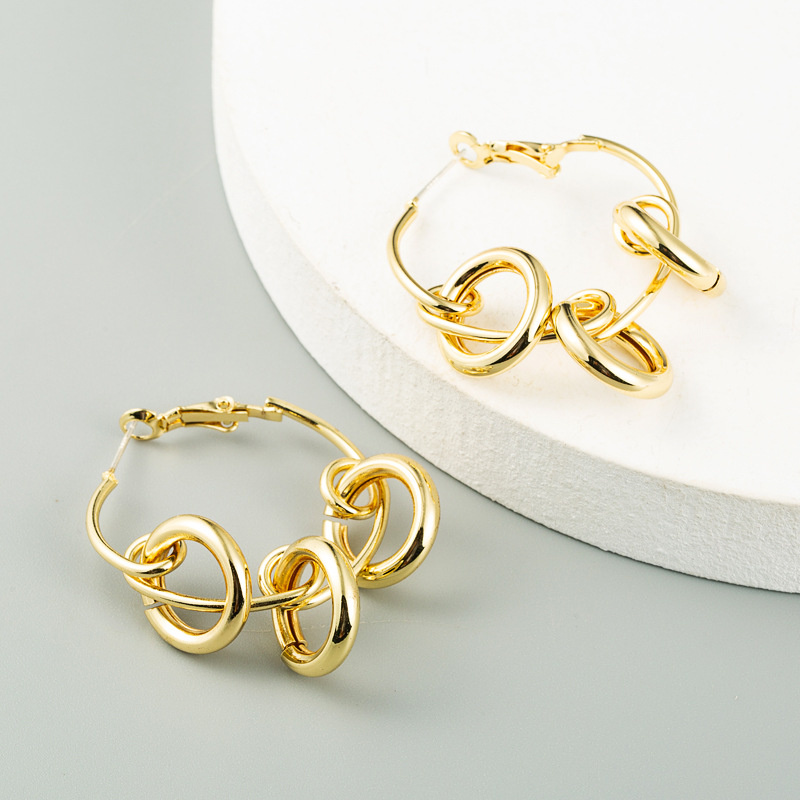 Knotted Circle Earrings Alloy S925 Silver Needle Earrings Exaggerated Gold Earrings Wholesale Nihaojewelry display picture 3