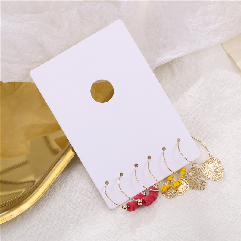 Bohemian Leaf Pendant Earrings Set display picture 4