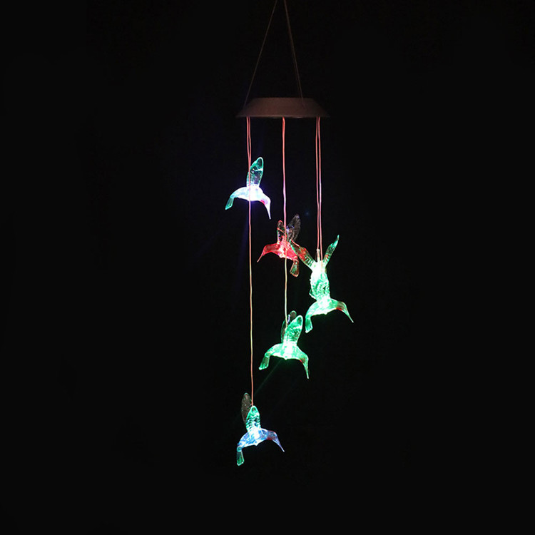 Solar vindspilslys med farveskift til haven_voghion.com