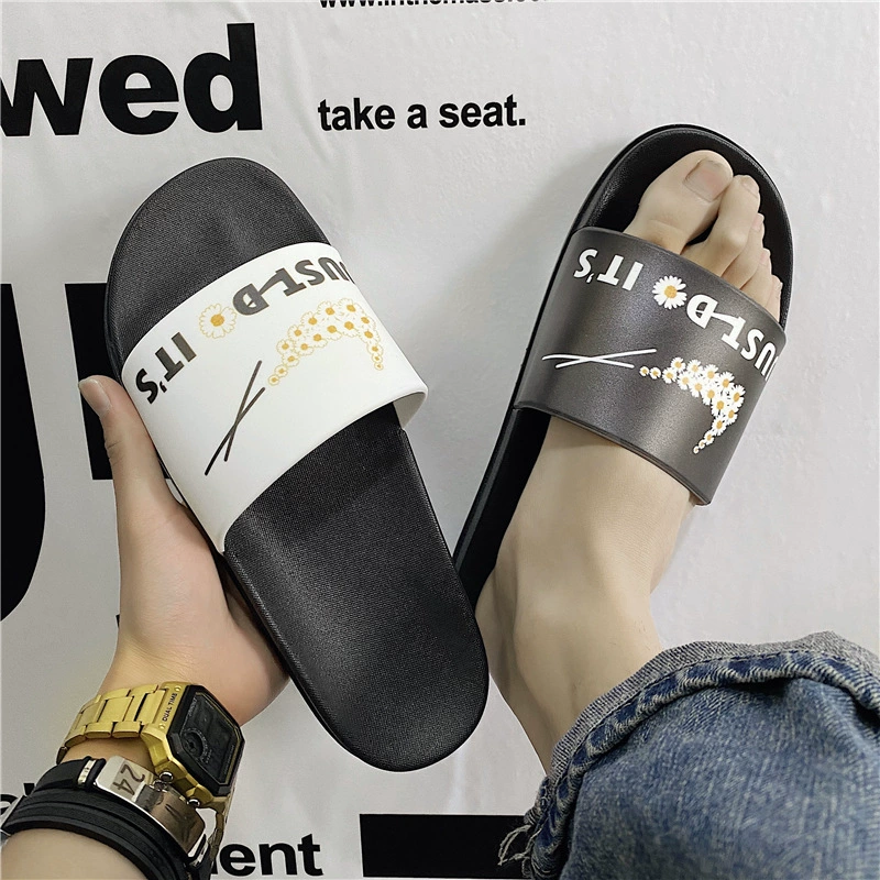 Тапочки с маргаритками мужские летние новинки 2020 шлепанцы в гонконгском стиле модный бренд студенческая пара пляжная обувь модная