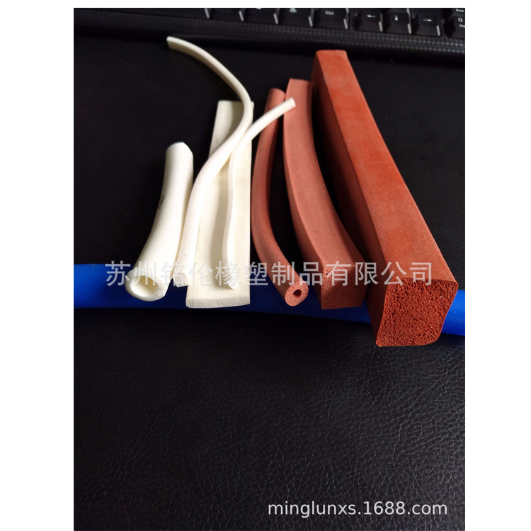 厂家硅胶海绵密封条 硅胶管 硅橡胶喷涂汽车密封条
