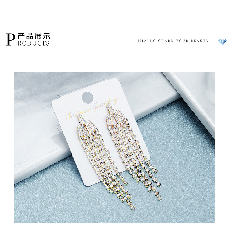 Fashion Zircon Crystal Irregular Trend Earrings For Women Wholesale display picture 4