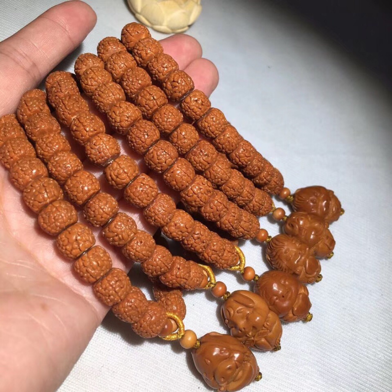玩橄榄核好还是金刚好,金刚橄榄核哪个玩,橄榄核少盘多刷可以吗_大山谷图库