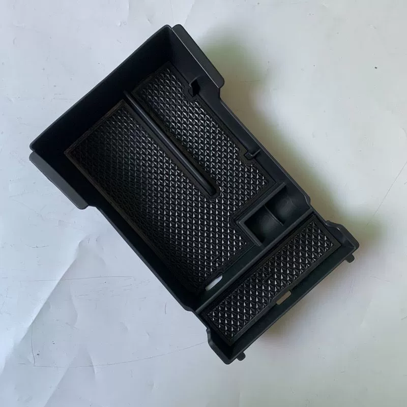 Suitable for 20 Mazda 3 armrest storage box ONECERALALATO central storage box