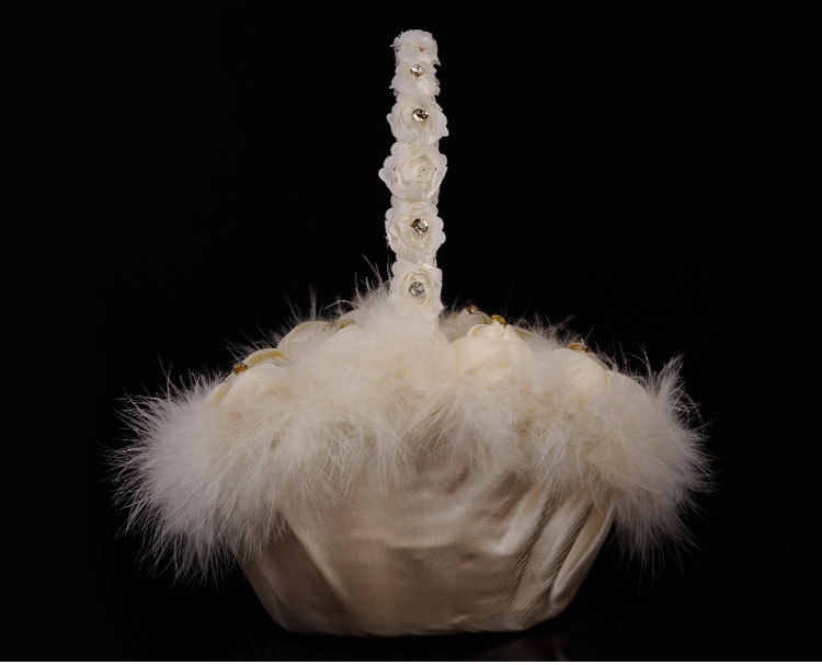 Cross-border Western-style wedding flower girl, ostrich wool rose, handmade flower basket, bridesmaid carrying basket, wedding decoration supplies detail image 10