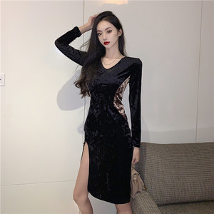 Sexy V-neck low chest slim slit solid velvet A-line skirt long sleeve dress